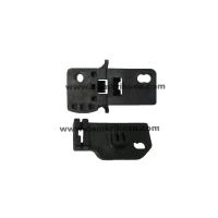 MİTSUBİSHİ FUSO CANTER CAM KRİKO PLASTİĞİ SAĞ