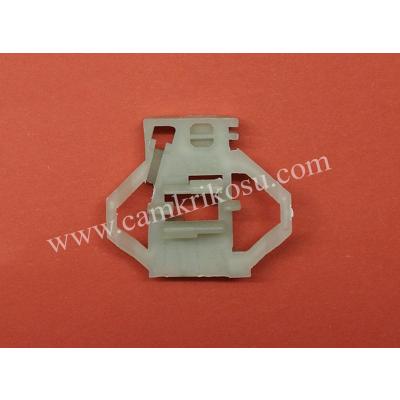 SKODA OCTAVİA MK1 CAM KRİKO PLASTİĞİ ARKA SAĞ