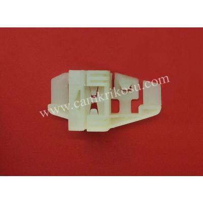 (2004-2008) RENAULT MODUS CAM KRİKO PLASTİĞİ ÖN SAĞ (OEM CODE: 8200277578-8200478298-8200748375)