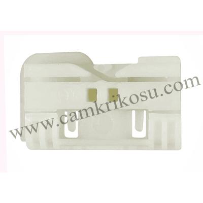 (2005-2011) RENAULT CLİO 3 CAM KRİKO PLASTİĞİ ARKA SOL (OEM CODE: 8200291151)