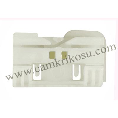 (2005-2011) RENAULT CLİO 3 MANUEL CAM KRİKO PLASTİĞİ ARKA SAĞ (OEM CODE: 8200291155)