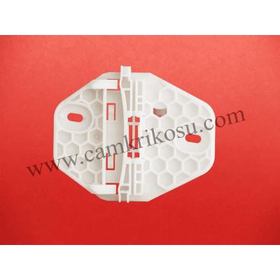 (1999-2008) RENAULT SYMBOL CAM KRİKO PLASTİĞİ ARKA SAĞ (OEM CODE: 8200232509)