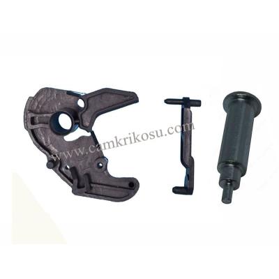 BMW E90 KİLİT PLASTİĞİ SAĞ + SABİTLEME PERÇİNİ (OEM CODE: 51217202146-51217059974-51217154626-51214389474-51217036170-51217154628-51217167068-51217167074)